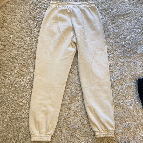 Sweatpants (beige colour) - Picture 2 of 2